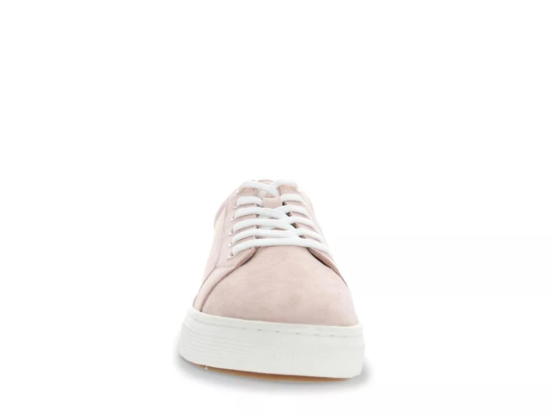 Kinzey Sneaker