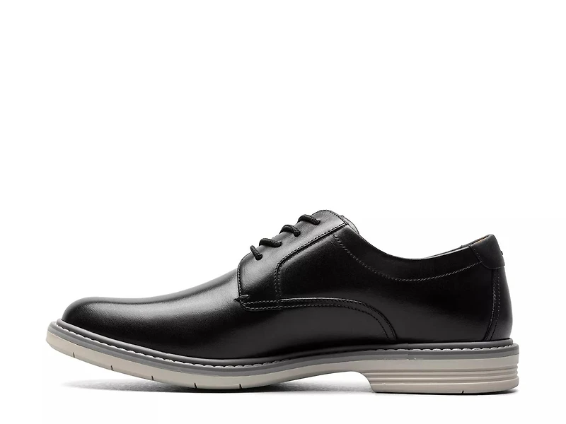 Norwalk Plain Toe Oxford