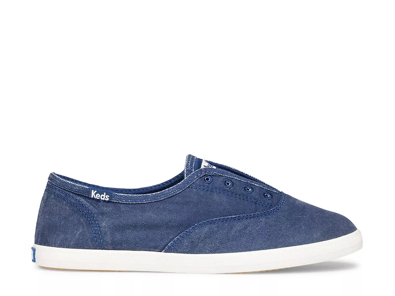 Chillax Slip-On Sneaker - Women's
