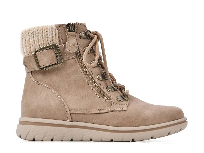 Hearty Hiking Boot - Women's