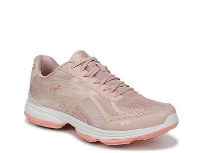 Devotion Plus 3 Walking Sneaker