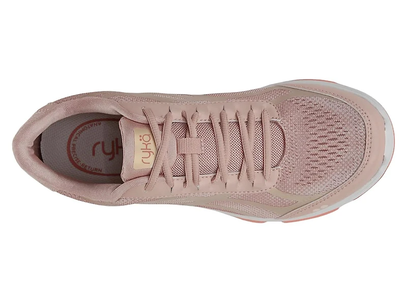 Devotion Plus 3 Walking Sneaker