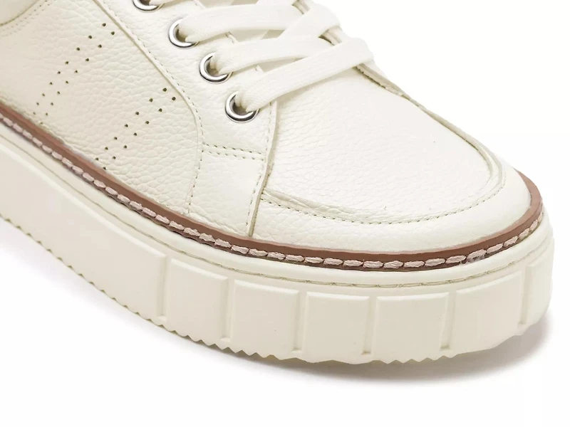 Rezelli Lace-Up Sneaker