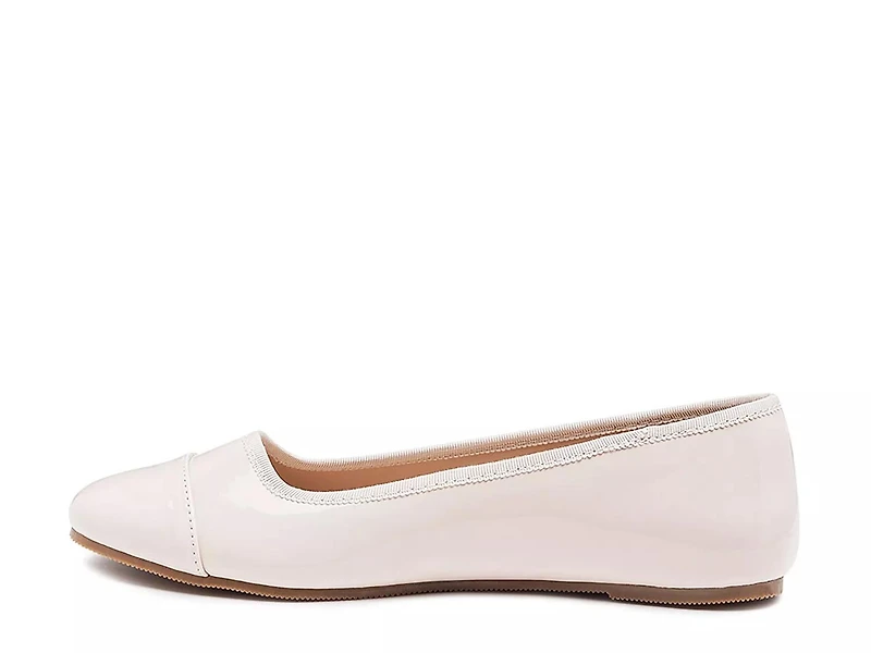 Camella Flat