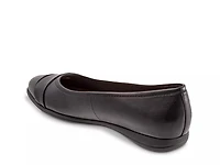 Danni Flat