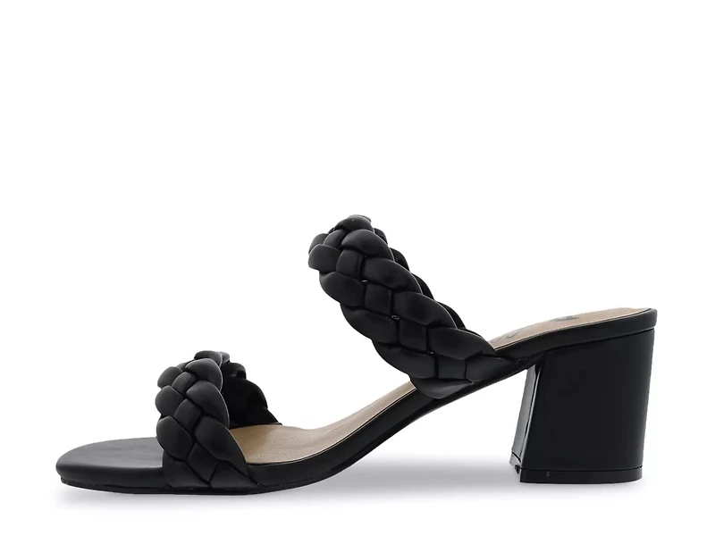 Fuss Sandal