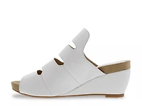 Whit Wedge Sandal