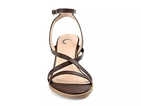 Anikah Sandal