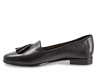Liz Loafer