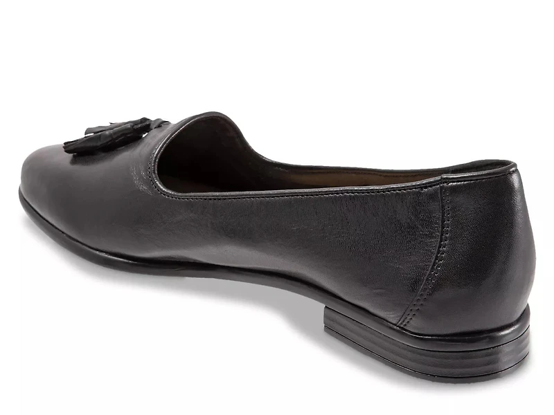 Liz Loafer