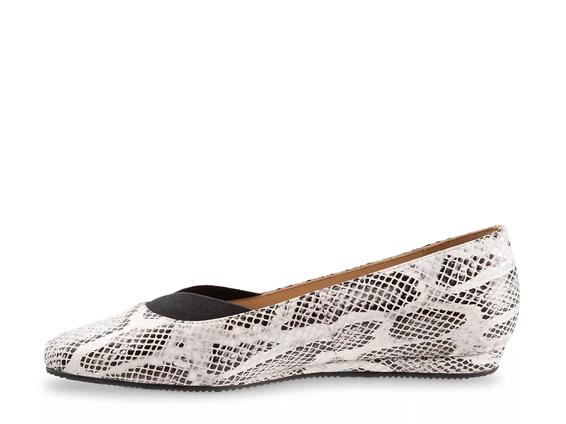 Viana Ballet Flat