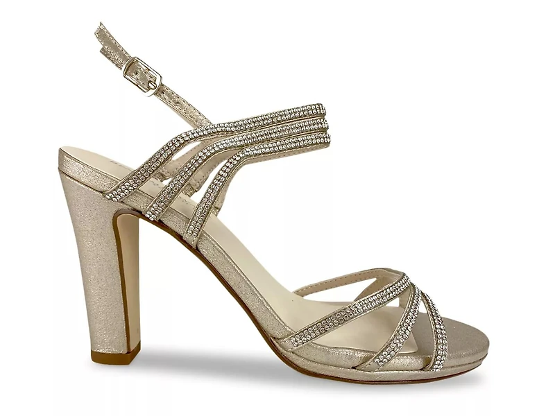 Elizabeth Sandal