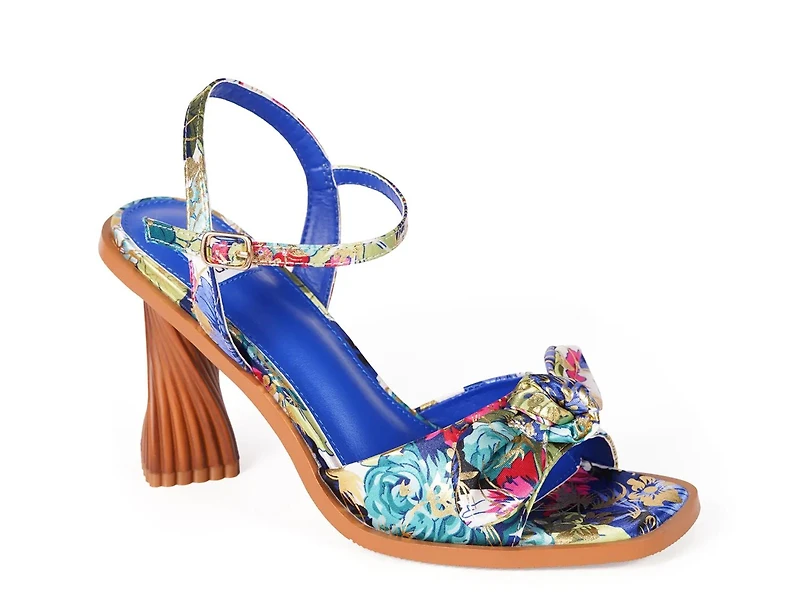 Nora Sandal