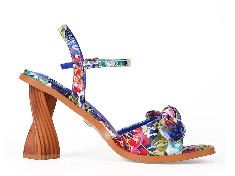 Nora Sandal
