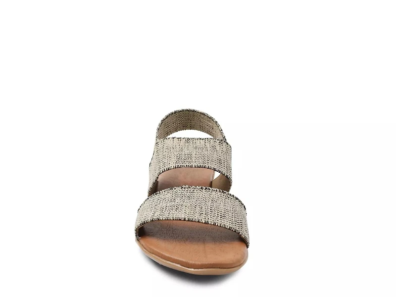 Nigella Sandal