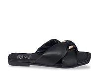 Perri Sandal