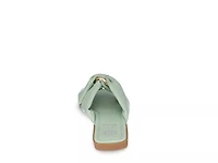 Perri Sandal
