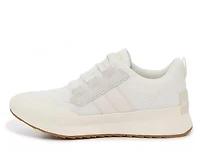 Out N About III Sneaker