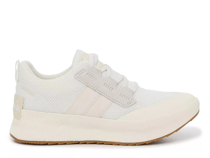 Out N About III Sneaker