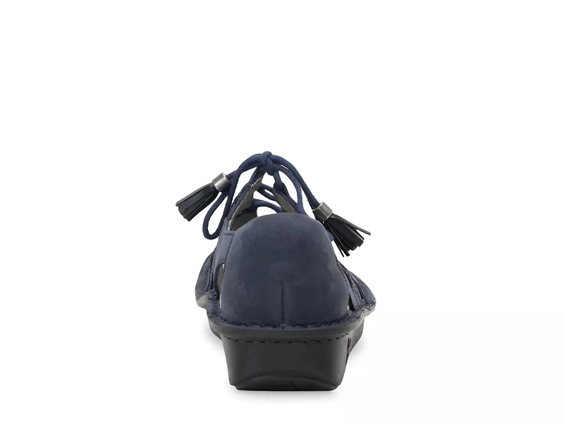 Valerie Sandal