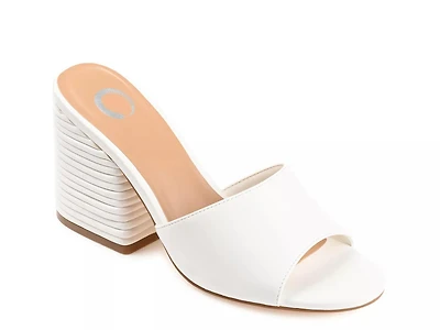 Leslee Sandal