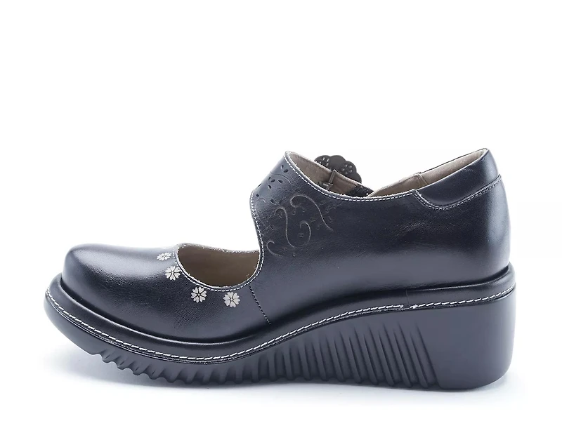 Footlight Mary Jane Pump