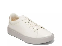 Grand Crosscourt Traveler Sneaker