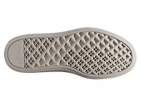 Grand Crosscourt Traveler Sneaker