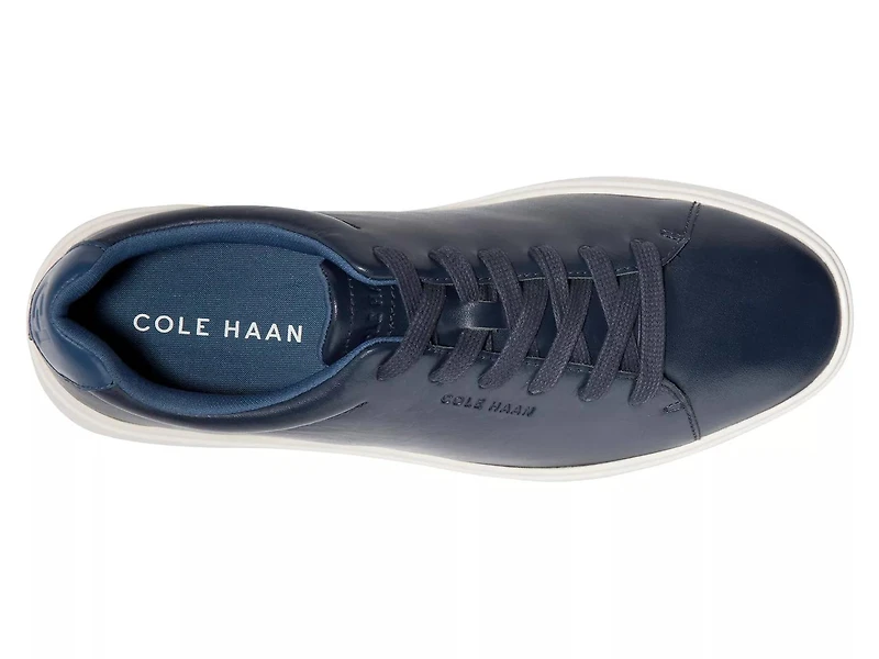 Grand Crosscourt Traveler Sneaker