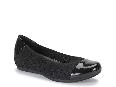 Mia Ballet Flat