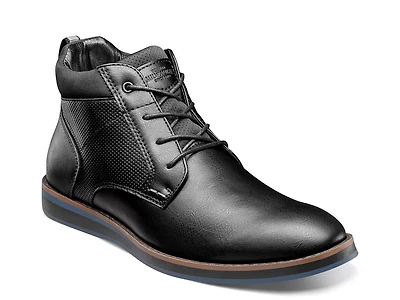 Circuit Plain Toe Chukka Boot