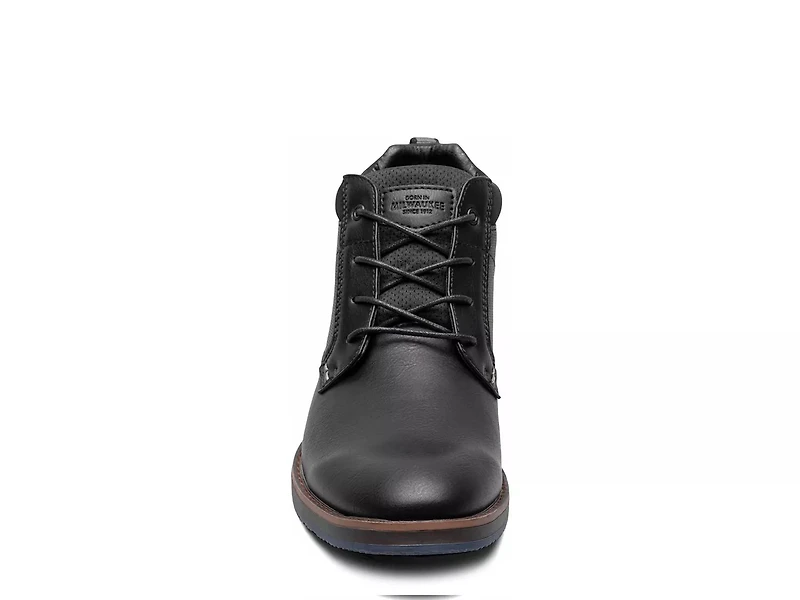 Circuit Plain Toe Chukka Boot