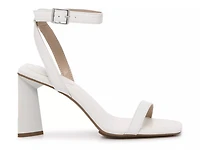 Alyanna Sandal