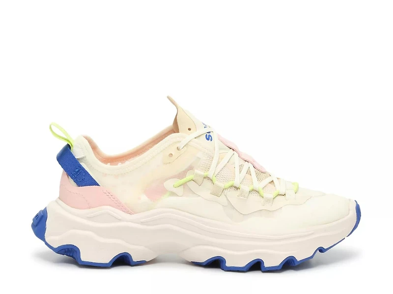 Kinetic Breakthru Tech Sneaker - Women's