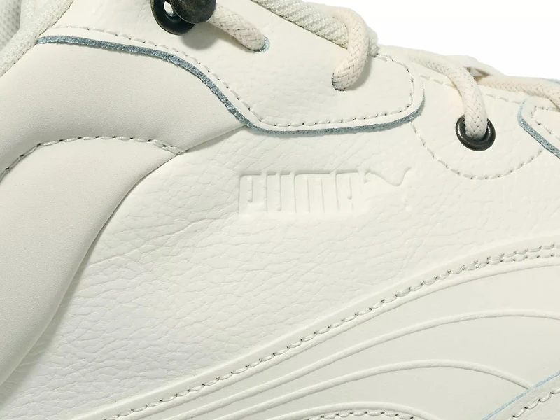Mayra Sneaker - Women's