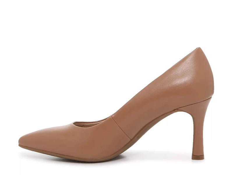 Emmie Pump