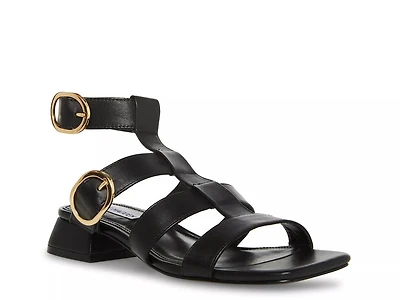 Aylin Sandal