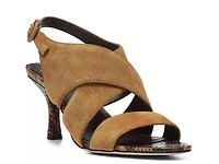 Ianna Sandal