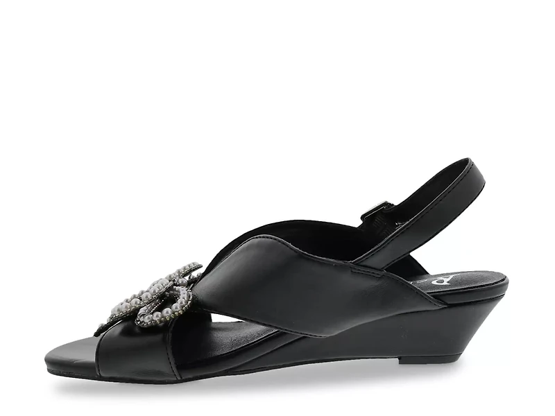 Lady Wedge Sandal