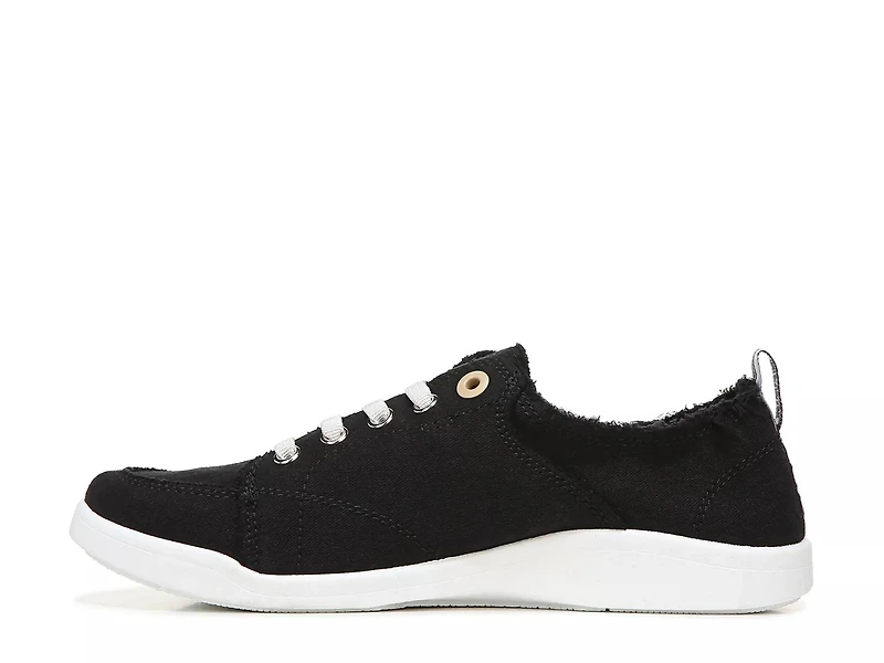 Pismo Sneaker