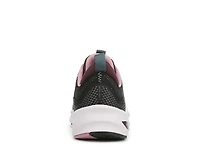 Never Quit 2 Sneaker