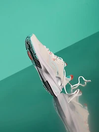 Never Quit 2 Sneaker