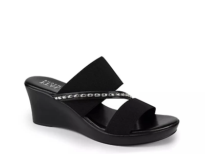 Pert Wedge Sandal