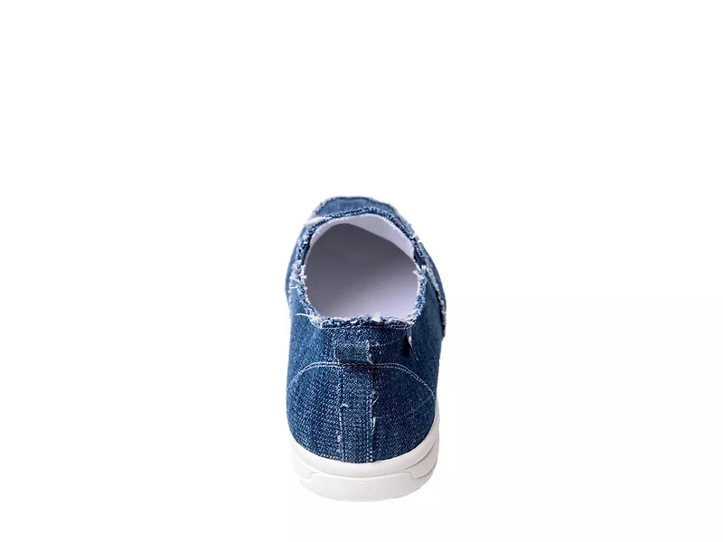 Expanse Slip-On