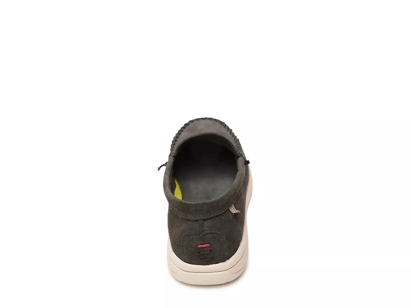 Discover Classic Slip-On