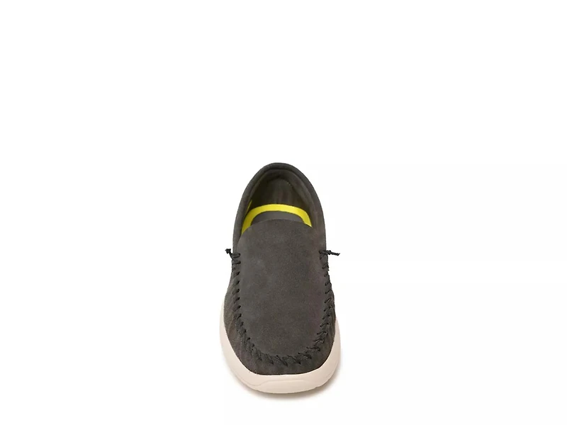 Discover Classic Slip-On