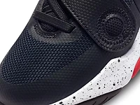 Team Hustle D 11 Basketball Sneaker