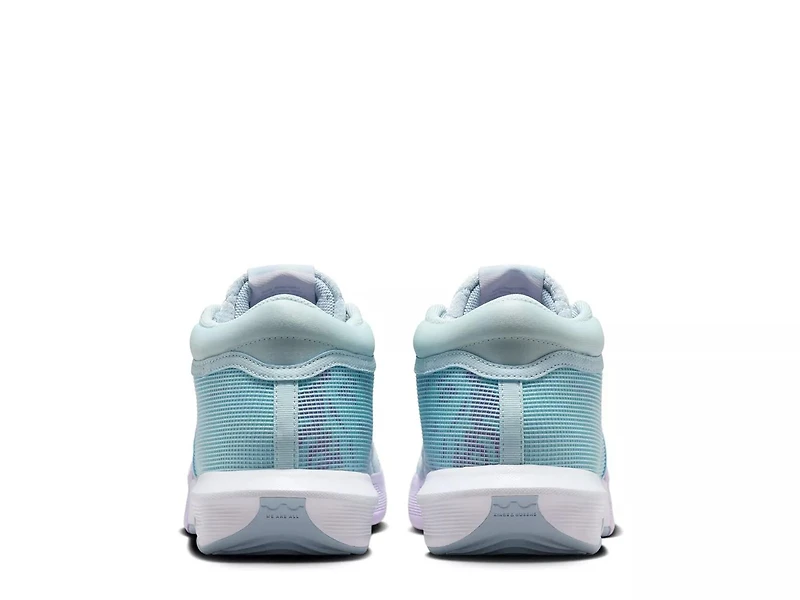 LeBron Witness 8 Basketball Shoe - Men's
