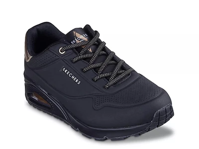 Uno Shimmer Away Sneaker