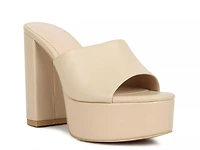Shuri Platform Sandal
